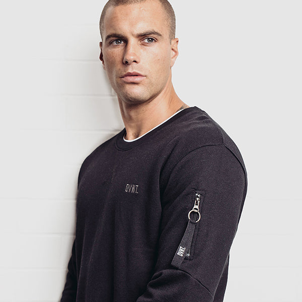 OUTFIT OF THE WEEK // ZANDER CREWNECK