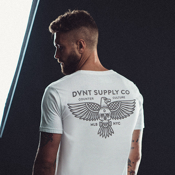 OUTFIT OF THE WEEK // FALCON TEE