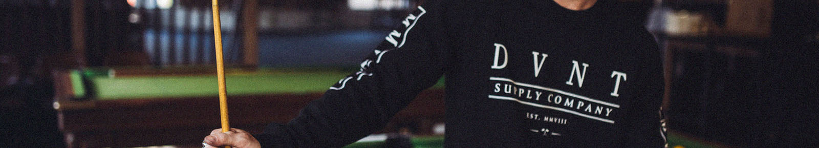 MENS CREWNECKS